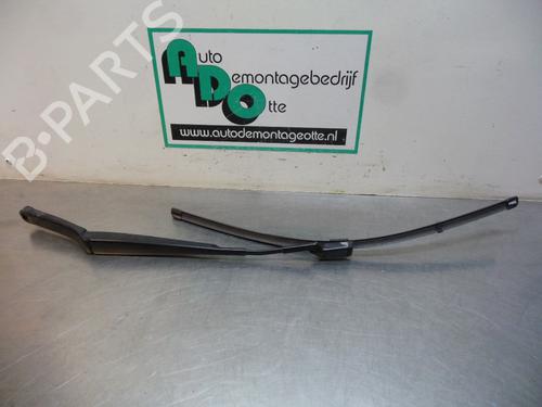 Used Front windshield wiper arm SEAT IBIZA IV (6J5, 6P1) 1.2 TDI (75 hp) 19609206