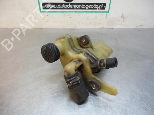 Used Power steering reservoir Power steering reservoir 19611456 19611456