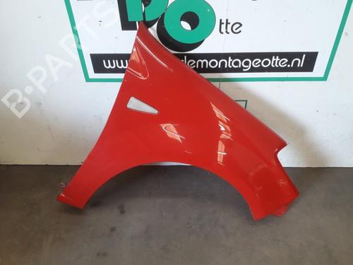 Used Right front fenders DACIA SANDERO 1.2 16V (75 hp) 19624754