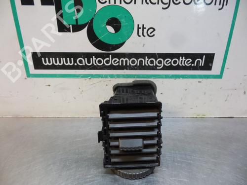 Used Air vent NISSAN X-TRAIL I (T30) 2.2 DCi (114 hp) 19609607
