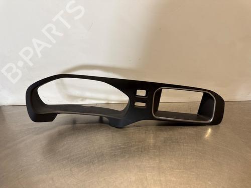 Used Instrument cluster VOLVO V40 Hatchback (525) D2 (114 hp) 28807377