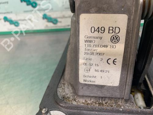 Gear lever VW CADDY III Box Body/MPV (2KA, 2KH, 2CA, 2CH) 1.6 TDI | BP19621477M90 