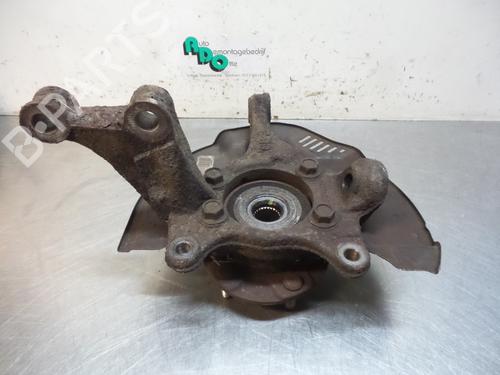 Used Right front steering knuckle TOYOTA AURIS (_E15_) 1.6 (ZRE151_, ZRE151R) (124 hp) 19604246