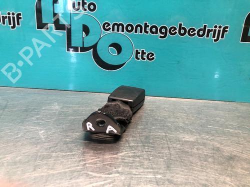 Used Seat buckle RENAULT TWINGO II (CN0_) 1.2 16V (CN04, CN0B) (75 hp) 28298467