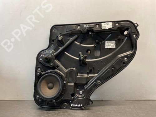 Elevalunas trasero derecho VW GOLF VI (5K1) 1.2 TSI (105 hp) 30121375