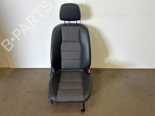 Used Right front seat MERCEDES-BENZ C-CLASS (W204) C 200 Kompressor (204.041) (184 hp) 28300664