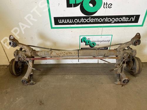 Used Rear axle PEUGEOT 206 Hatchback (2A/C) 1.4 i (75 hp) 19629336