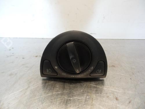 Used Headlight switch SAAB 9-3 Estate (E50) 1.8t 2.0 (150 hp) 19589532