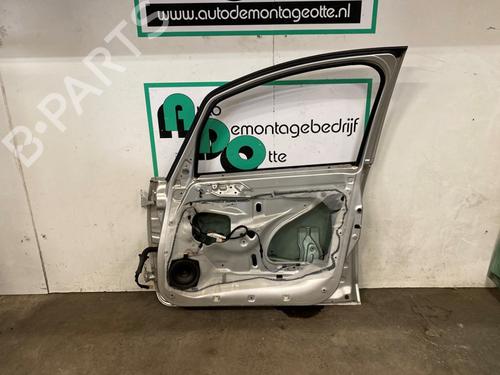 Dør høyre foran MITSUBISHI COLT VI (Z3_A, Z2_A) 1.3 (Z21A) | BP28173325C3 