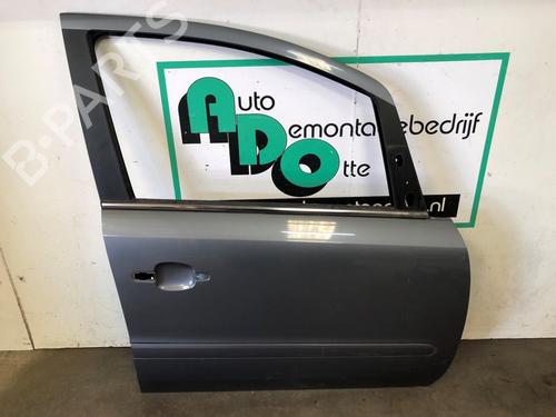 Used Right front door OPEL ZAFIRA / ZAFIRA FAMILY B (A05) 2.2 (M75) (150 hp) 28298553