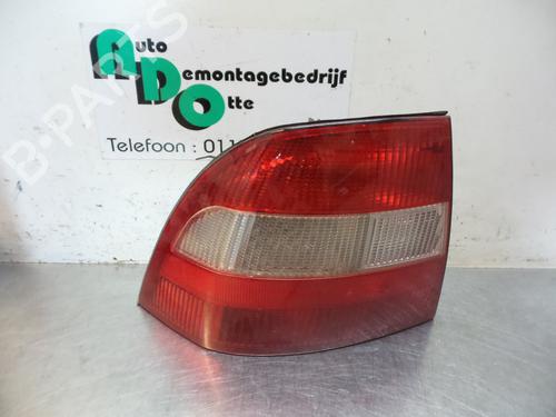 Used Left taillight Left taillight 19586393 19586393