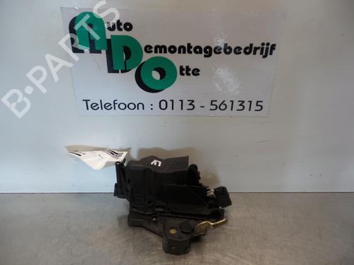 Used Front left lock MERCEDES-BENZ E-CLASS (W210) E 300 Turbo-D (210.025) (177 hp) 19589555