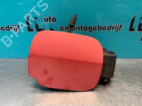 Used Fuel flap RENAULT CLIO III (BR0/1, CR0/1) 1.2 16V (BR0R, BR1D, BR1L, CR0R) (65 hp) 19626995