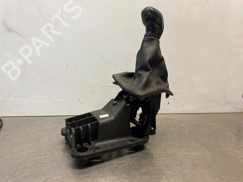 Gearknop PEUGEOT 208 I (CA_, CC_) 1.4 VTi (95 hp) 31040380