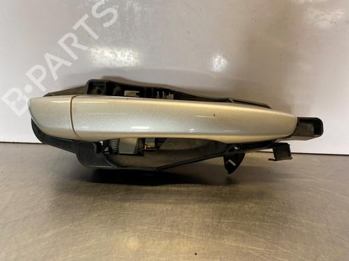 Used Front right exterior door handle Front right exterior door handle 37516445 37516445
