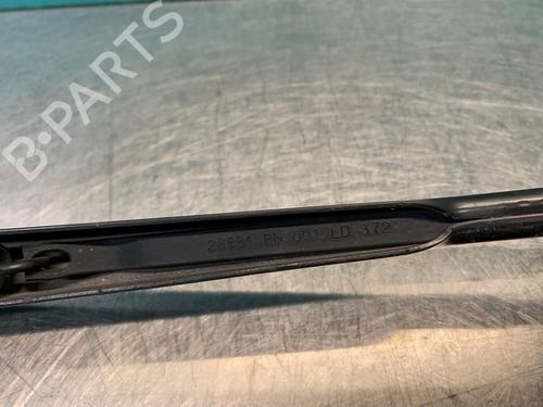 Front windshield wiper arm NISSAN ALMERA II Hatchback (N16) 1.8 | BP19628735C143 