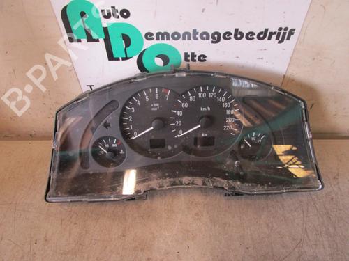 Used Instrument cluster OPEL MERIVA A MPV (X03) 1.8 (E75) (125 hp) 19589100