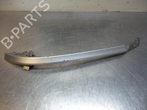 Friso farol TOYOTA AVENSIS (_T22_) 1.8 i (AT221_, AT221R) (110 hp) 19610248