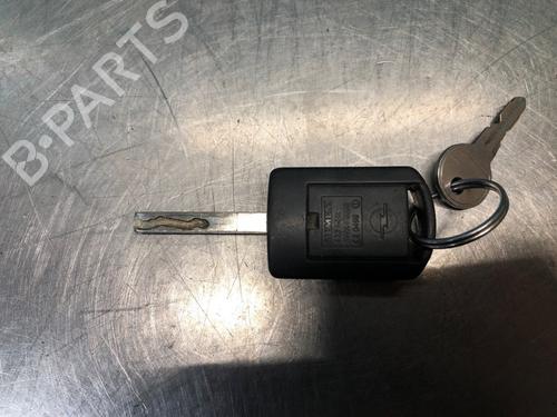 Switch OPEL MERIVA A MPV (X03) 1.4 16V Twinport (E75) | BP30192895I30 