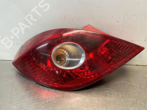 Venstre baglygte OPEL CORSA D (S07) 1.2 (L08, L68) (80 hp) 31040376
