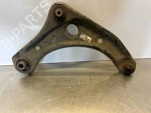 Bras de suspension avant droit Bras de suspension avant droit NISSAN NOTE (E12) 1.2 DIG-S (98 hp) 36568851 36568851
