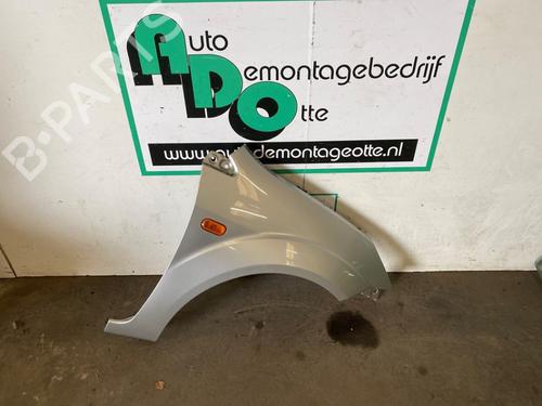 Used Right front fenders FORD FIESTA V (JH_, JD_) 1.3 (69 hp) 28297399