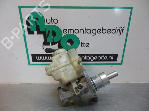Brake master cylinder BMW 7 (E65, E66, E67) 740 d | BP19607451M77 - Image 2