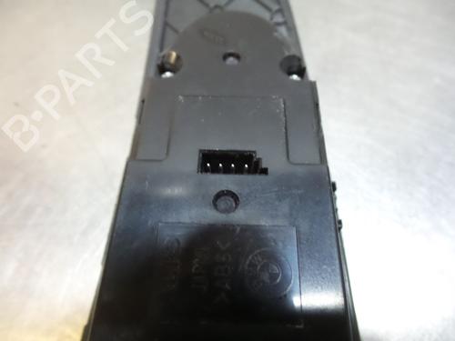 Switch BMW 5 (E60) 520 i | BP19612402I30 
