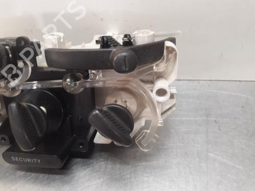 AC-Styringsenhed/Manøvreenhed TOYOTA YARIS (_P1_) 1.3 (NCP10, SCP12_) | BP19614771I5 