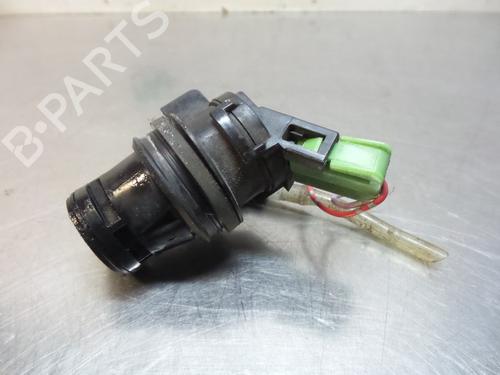 Used Washer pump Washer pump 19602445 19602445