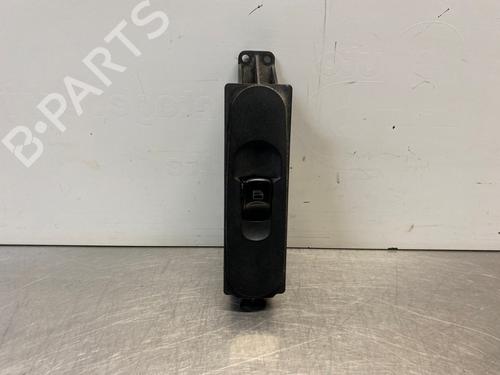 switch-vw-crafter-30-50-van-2e_-2006-2007-2008-2009-2010-2011-2012-2013-2014-2015-2016-39065545 main image