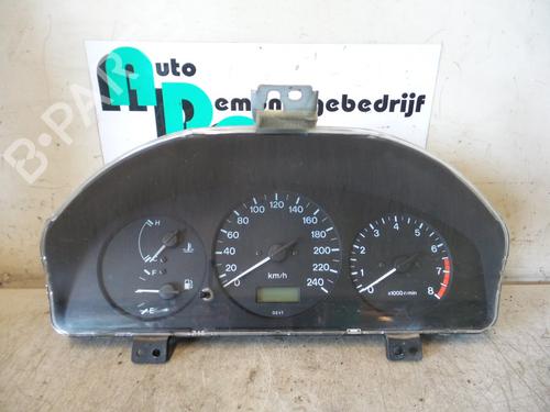Used Instrument cluster MAZDA 626 V Hatchback (GF) 2.0 (GFER) (115 hp) 19589089