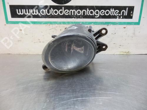 left-front-fog-light-audi-a4-b6-8e2-20-8e0941699-0305063001-2000-2001-2002-2003-2004-2005-19611779 main image