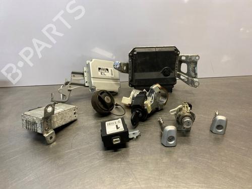 Kombi Kontakt / Stilkkontakt Kombi Kontakt / Stilkkontakt TOYOTA YARIS (_P9_) 1.33 VVT-i (NSP90_, NSP90R) (100 hp) 34100271 34100271