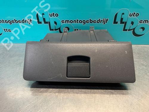 Used Glove box CHEVROLET MATIZ (M200, M250) 0.8 (52 hp) 19628031