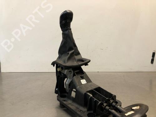 Gear lever PEUGEOT 208 I (CA_, CC_) 1.2 VTI 82 | BP29965583M90 