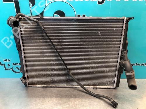 Radiateur à eau BMW 3 (E90) 318 i (129 hp) 28305676