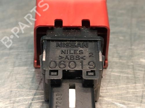 Warning switch NISSAN MICRA III (K12) 1.0 16V | BP20719738I22 