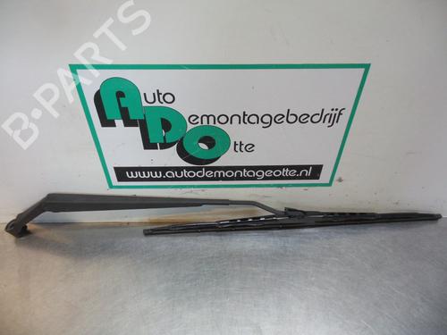 Used Front windshield wiper arm TOYOTA YARIS VERSO (_P2_) 1.5 (NCP21_) (106 hp) 19607863
