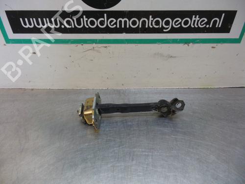 Dørhengsel/Dørstopper TOYOTA YARIS VERSO (_P2_) 1.5 (NCP21_) (106 hp) 19607854