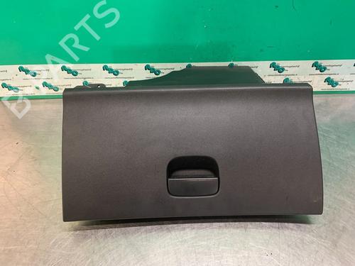 Used Glove box Glove box 19619609 19619609