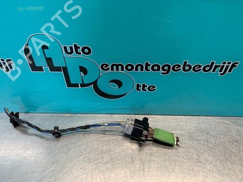 Used Heater resistor FORD FIESTA V (JH_, JD_) 1.3 (69 hp) 19625448