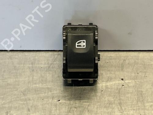 Used Switch Switch RENAULT GRAND SCÉNIC III (JZ0/1_) 1.4 16V (JZ0F) (131 hp) 34367291 34367291