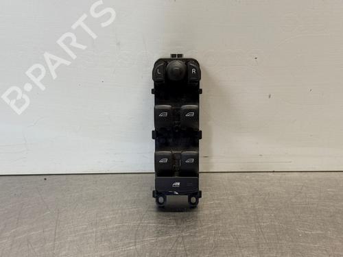 Used Switch VOLVO V40 Hatchback (525) D2 (114 hp) 28715688