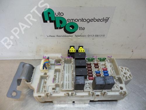 Used Fuse box MITSUBISHI GRANDIS (NA_W) 2.4 MIVEC (NA4W) (165 hp) 19598337