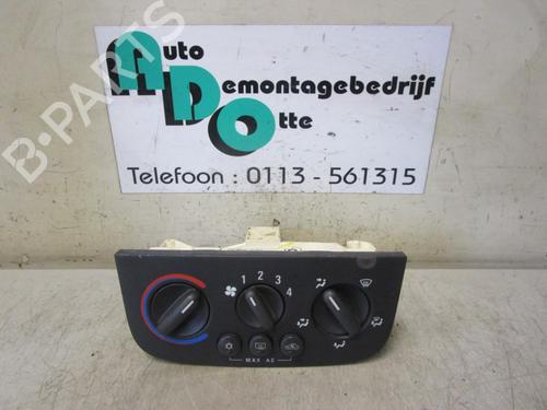 Used Climate control Climate control OPEL CORSA C (X01) 1.7 DTI (F08, F68) (75 hp) 19588015 19588015