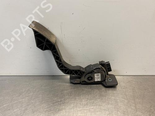 Pédale MITSUBISHI MIRAGE / SPACE STAR VI Hatchback (A0_A) 1.0 (A05A) (71 hp) 30638877