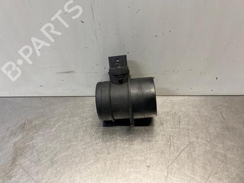 Używane Przepływomierz masowy powietrza VW GOLF IV (1J1) 2.3 V5 (150 hp) 30794099