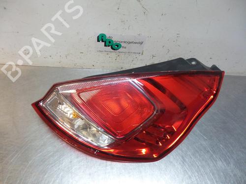 Used Right taillight FORD FIESTA VI (CB1, CCN) 1.0 EcoBoost (125 hp) 19604567