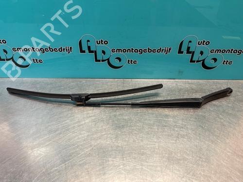 Used Front windshield wiper arm VW GOLF V (1K1) 1.9 TDI (105 hp) 19627874